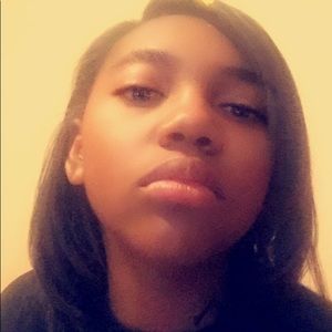 Meet your Posher, Kamilah